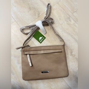 NWT ROOTS 73 Tan Crossbody Bag